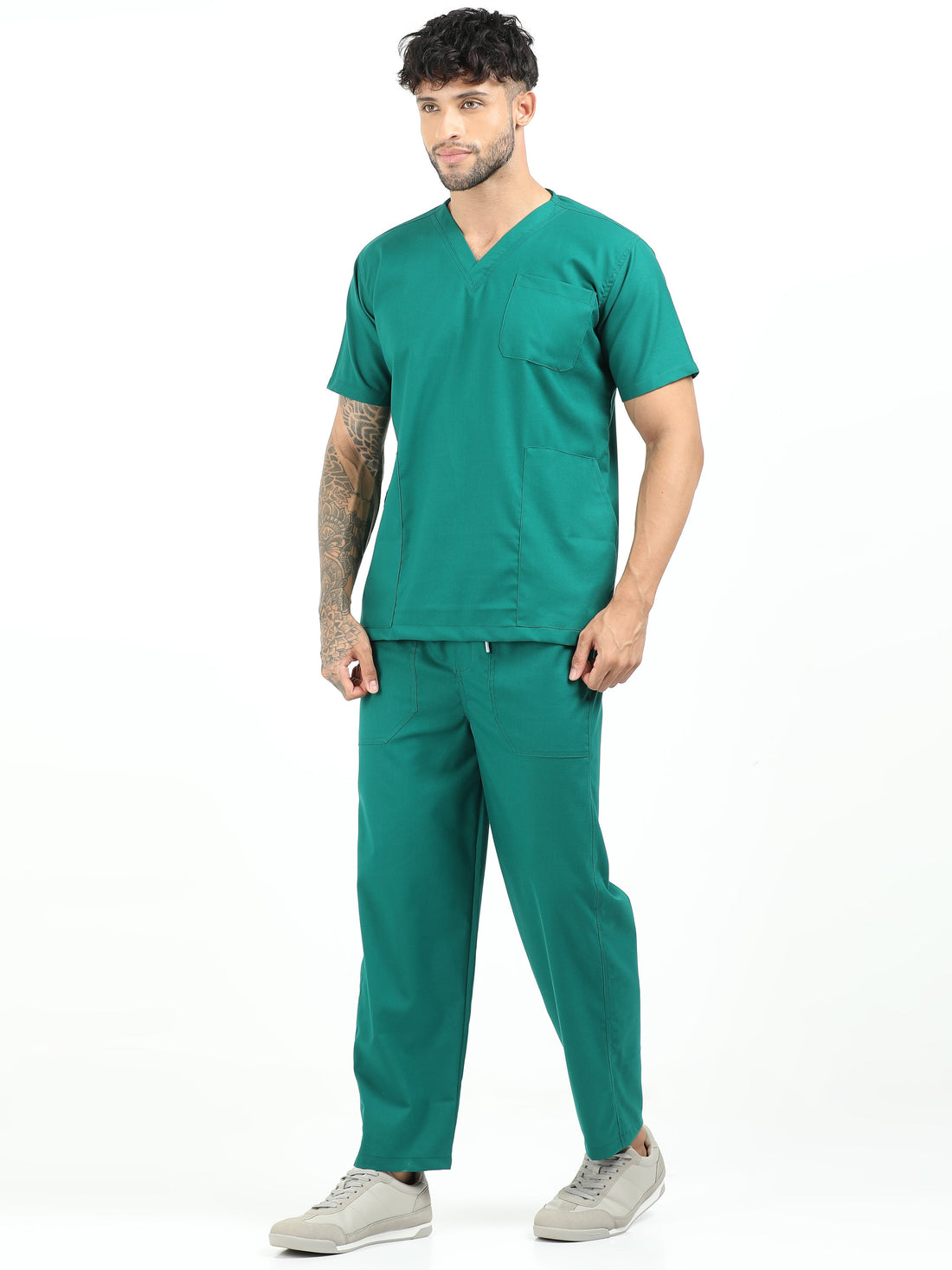 Why Are Mandarin Collar Scrubs Popular Among Doctors?